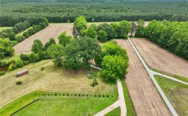 1458 New Point Comfort Highway, Mathews County, VA 23109