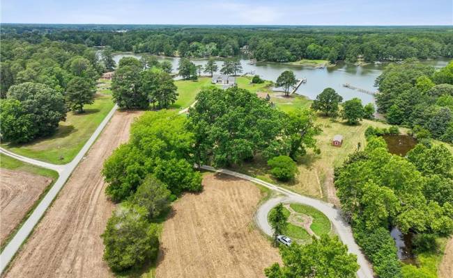 1458 New Point Comfort Highway, Mathews County, VA 23109
