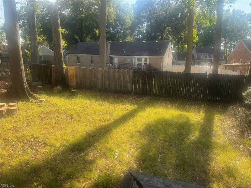 Photo 27 of 29 residential for sale in Chesapeake virginia Photo 27 of 29 residential for sale in Chesapeake virginia