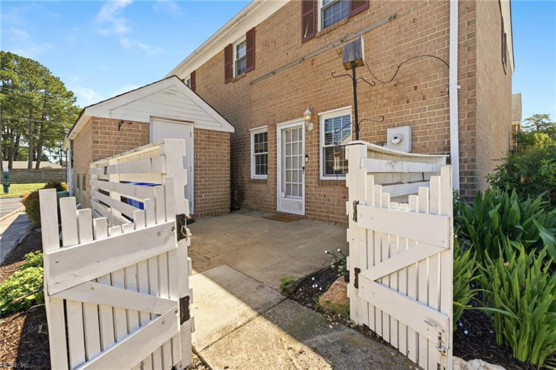 Photo 2 of 23 residential for sale in Portsmouth virginia Photo 2 of 23 residential for sale in Portsmouth virginia