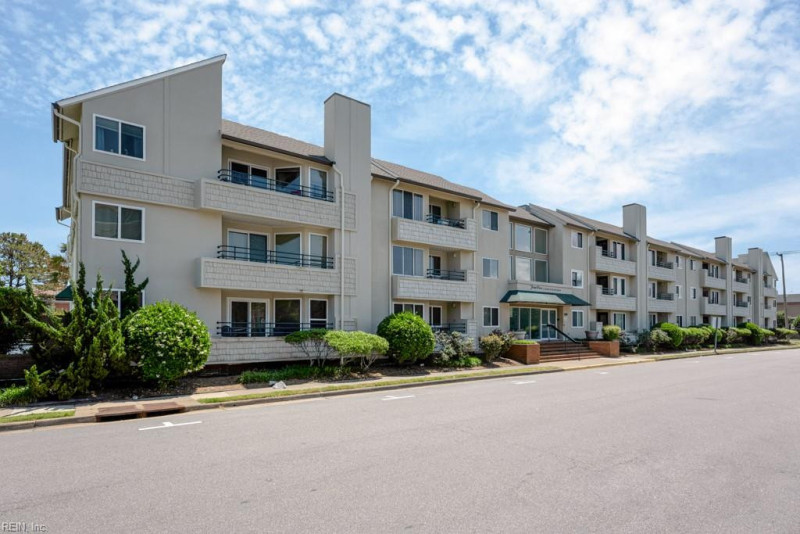 Photo 1 of 36 residential for sale in Virginia Beach virginia