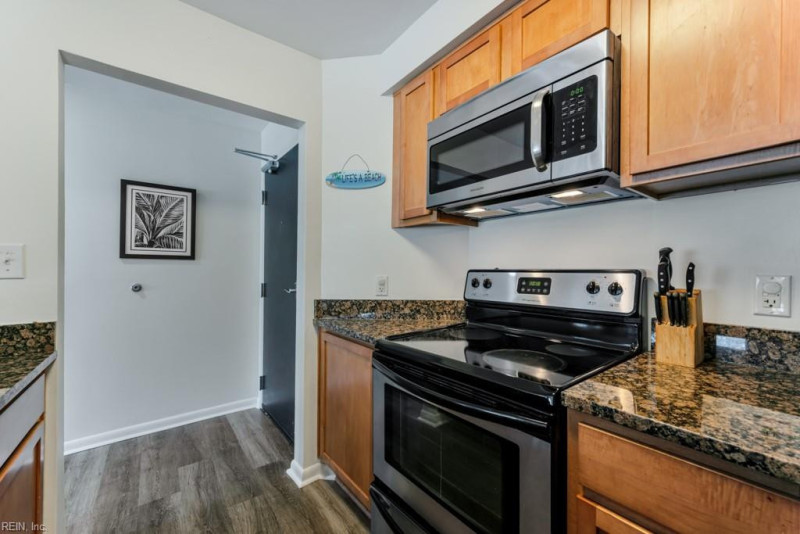 Photo 16 of 36 residential for sale in Virginia Beach virginia