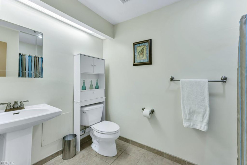 Photo 27 of 36 residential for sale in Virginia Beach virginia