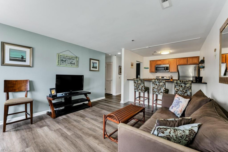 Photo 7 of 36 residential for sale in Virginia Beach virginia