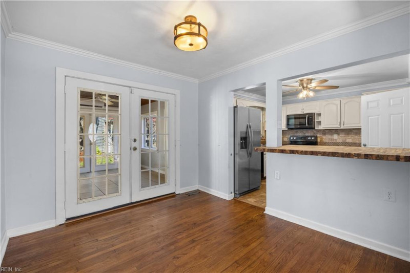 Photo 15 of 46 residential for sale in Chesapeake virginia