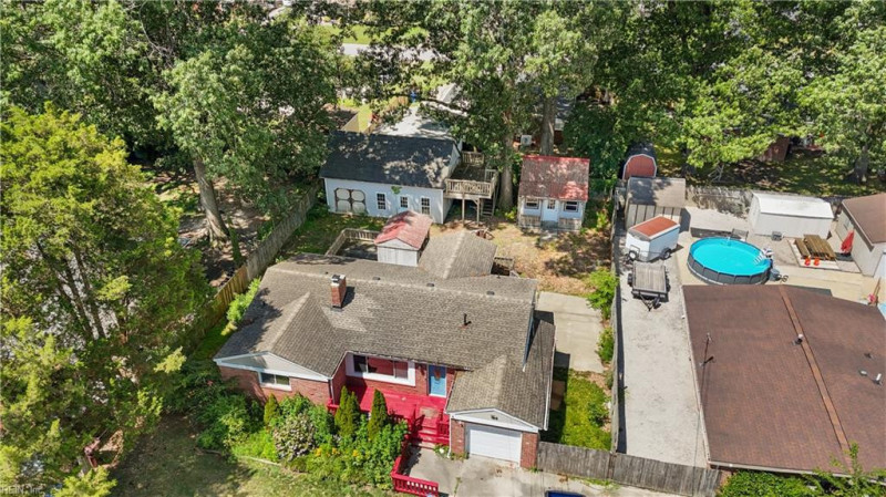 Photo 2 of 46 residential for sale in Chesapeake virginia