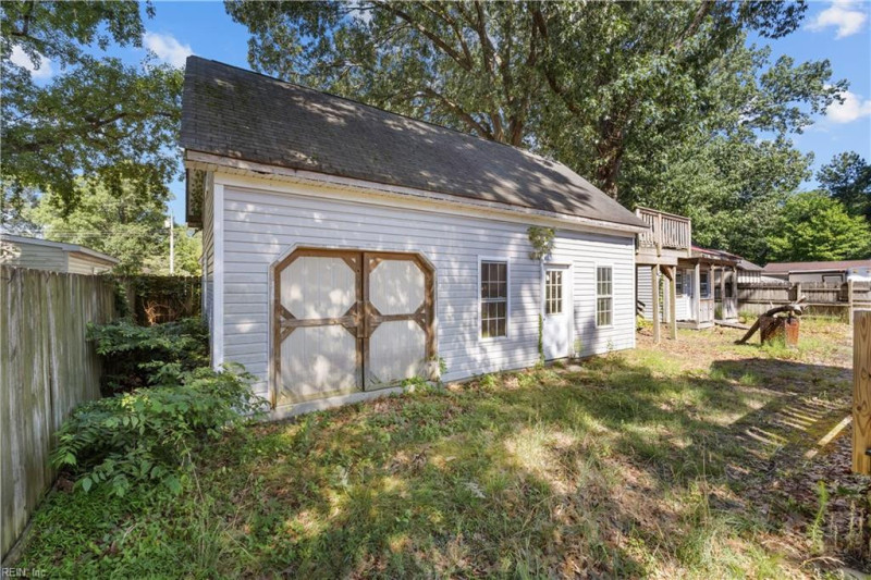 Photo 29 of 46 residential for sale in Chesapeake virginia