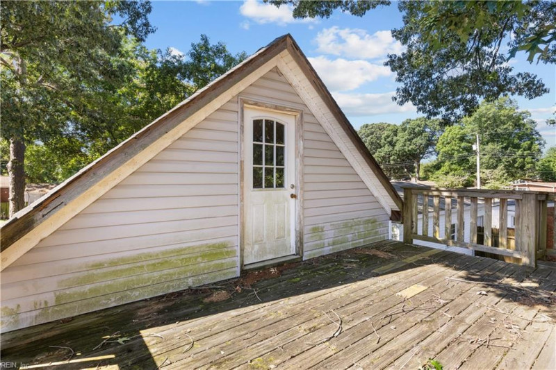 Photo 39 of 46 residential for sale in Chesapeake virginia