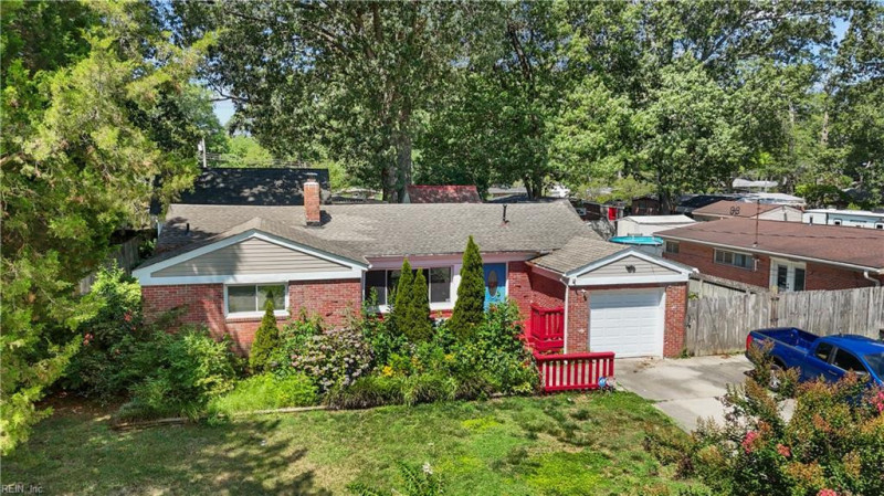 Photo 5 of 46 residential for sale in Chesapeake virginia