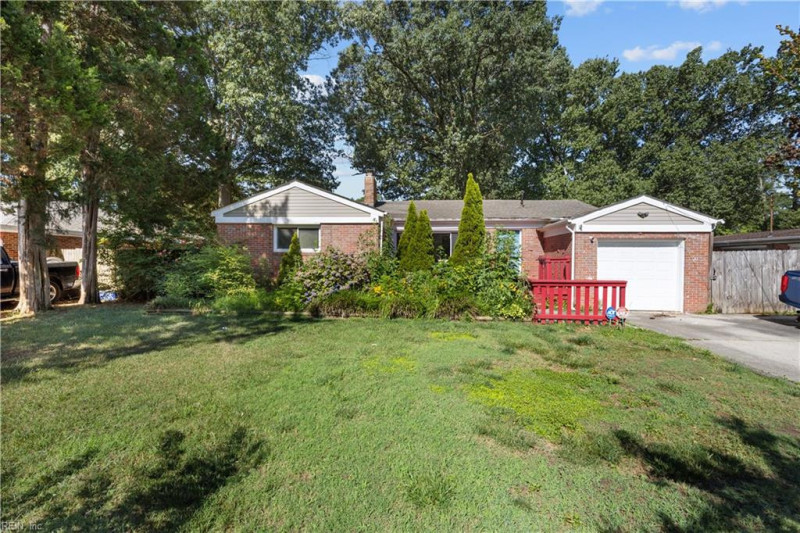 Photo 6 of 46 residential for sale in Chesapeake virginia