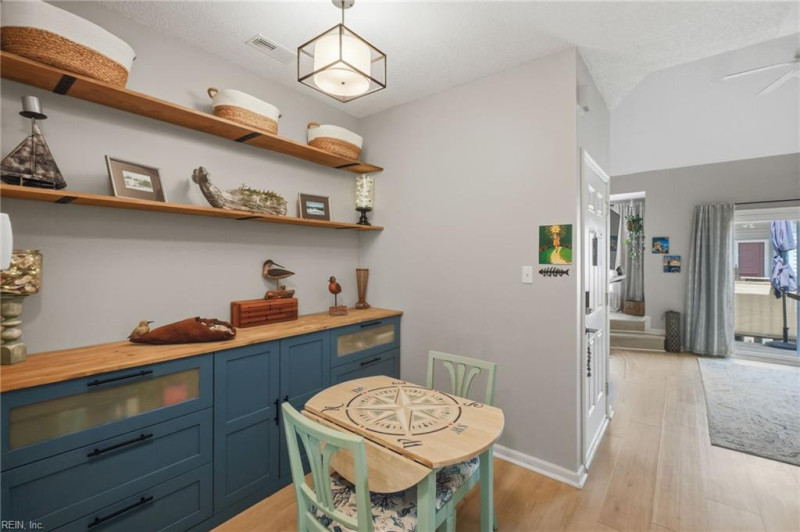 Photo 18 of 50 residential for sale in Norfolk virginia