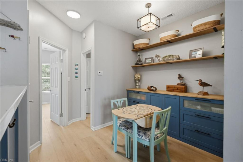 Photo 19 of 50 residential for sale in Norfolk virginia