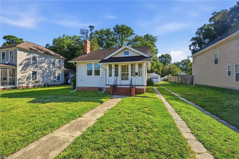 Photo 34 of 44 residential for sale in Hampton virginia