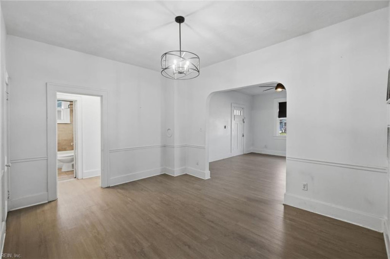 Photo 4 of 44 residential for sale in Hampton virginia