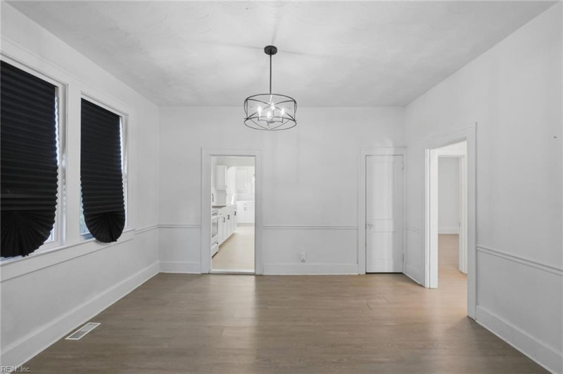 Photo 5 of 44 residential for sale in Hampton virginia