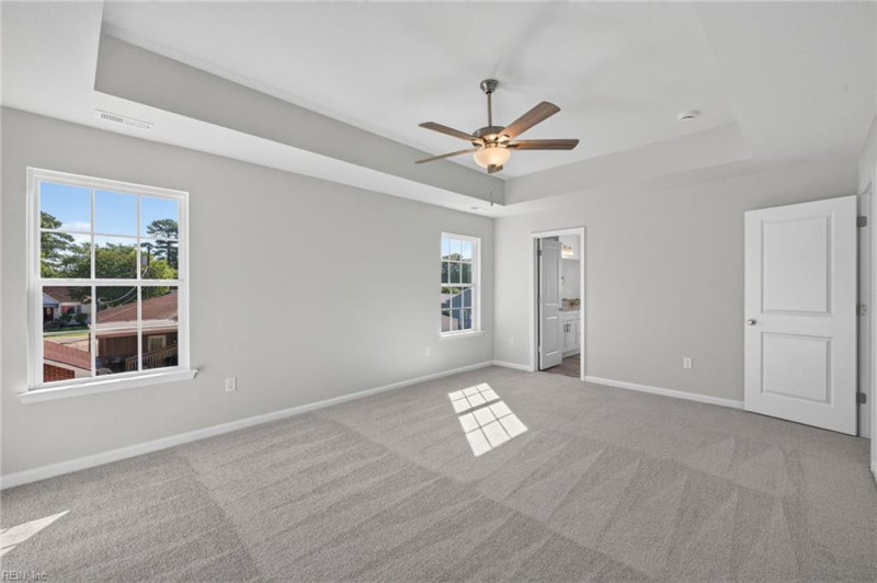 Photo 20 of 50 residential for sale in Chesapeake virginia