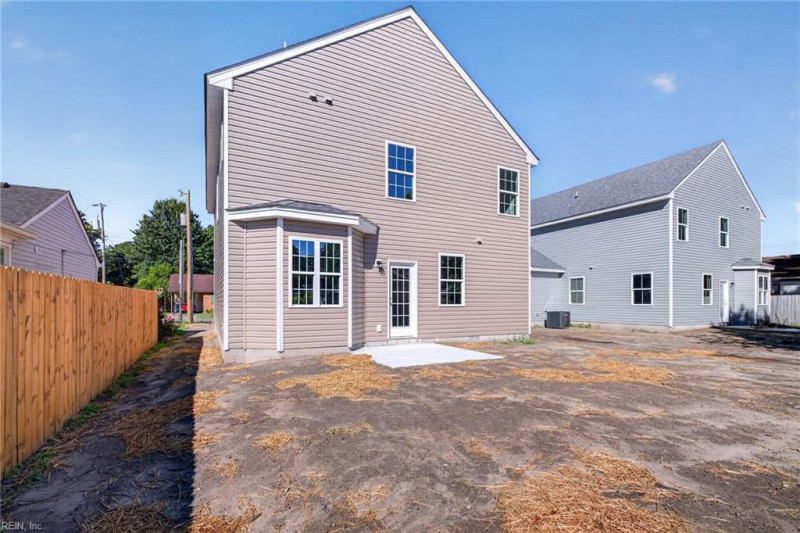 Photo 24 of 50 residential for sale in Chesapeake virginia