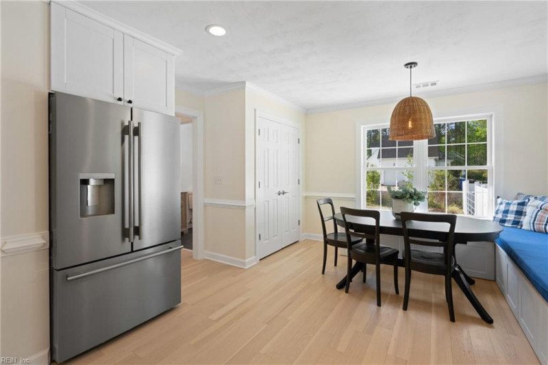 Photo 13 of 50 residential for sale in Chesapeake virginia