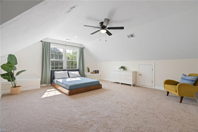 Photo 35 of 50 residential for sale in Chesapeake virginia