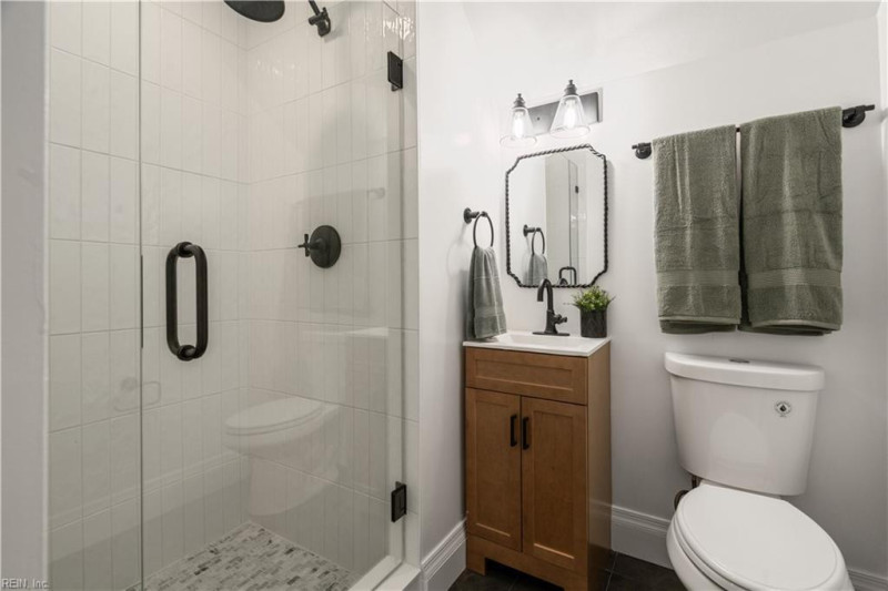 Photo 37 of 50 residential for sale in Chesapeake virginia