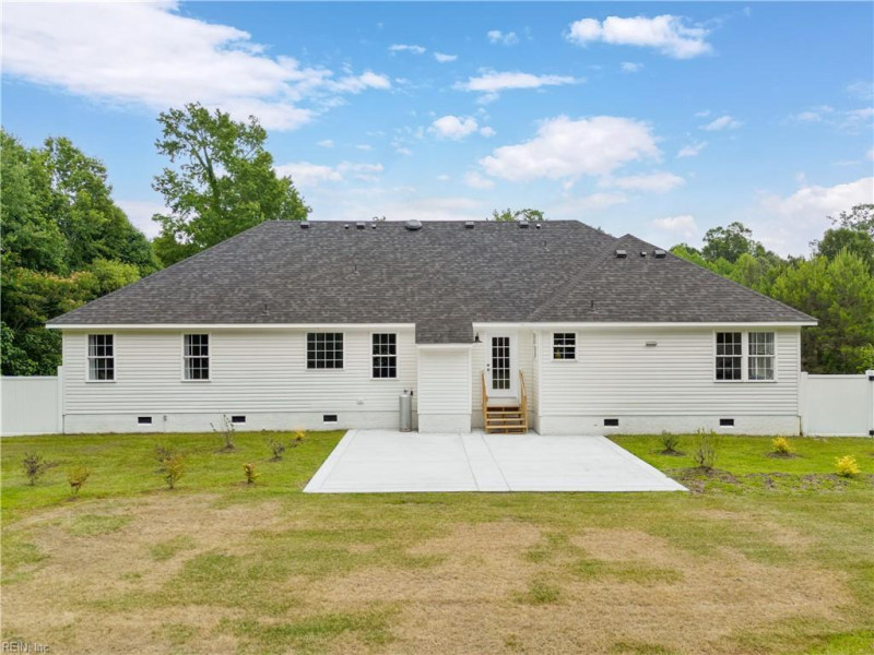 Photo 40 of 50 residential for sale in Chesapeake virginia