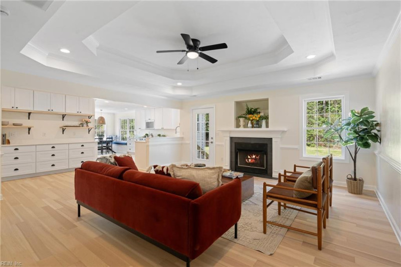 Photo 7 of 50 residential for sale in Chesapeake virginia