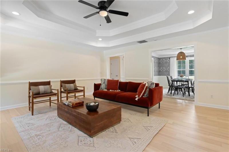 Photo 8 of 50 residential for sale in Chesapeake virginia