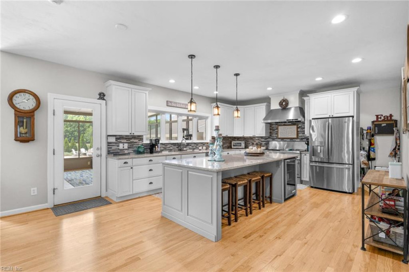 Photo 11 of 50 residential for sale in Chesapeake virginia