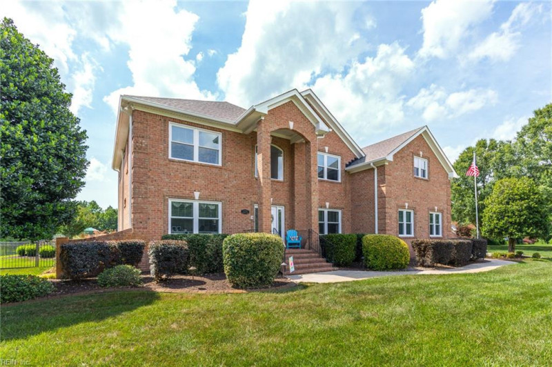 Photo 3 of 50 residential for sale in Chesapeake virginia