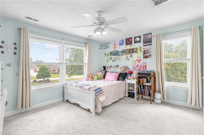 Photo 33 of 50 residential for sale in Chesapeake virginia