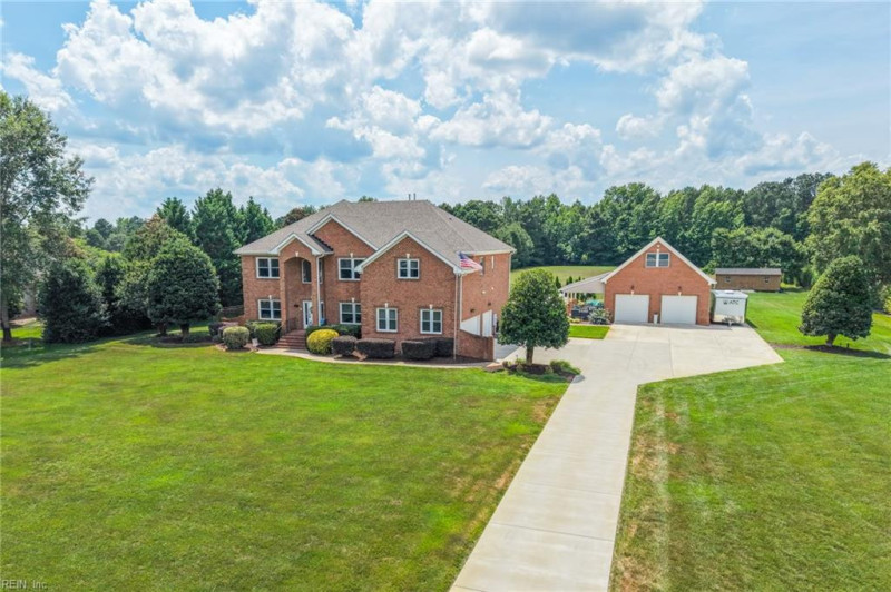 Photo 4 of 50 residential for sale in Chesapeake virginia