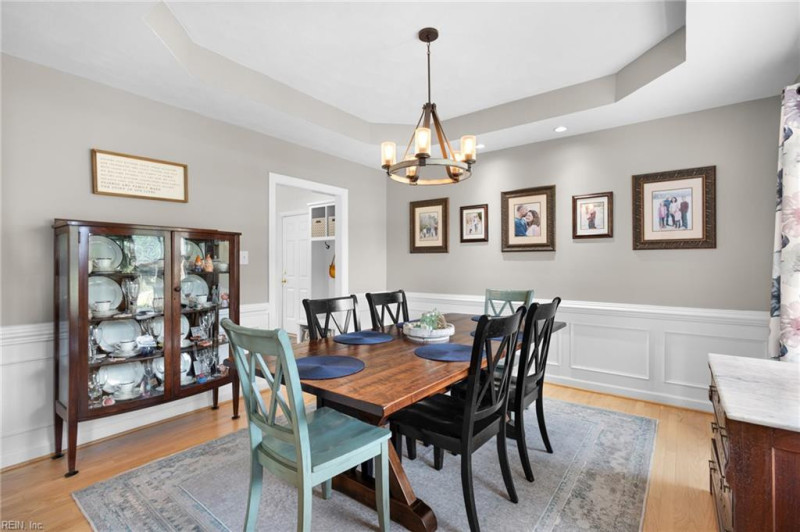 Photo 8 of 50 residential for sale in Chesapeake virginia