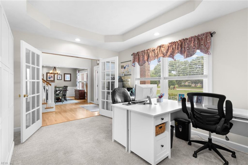 Photo 9 of 50 residential for sale in Chesapeake virginia