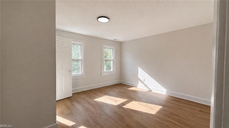 Photo 5 of 18 residential for sale in Norfolk virginia