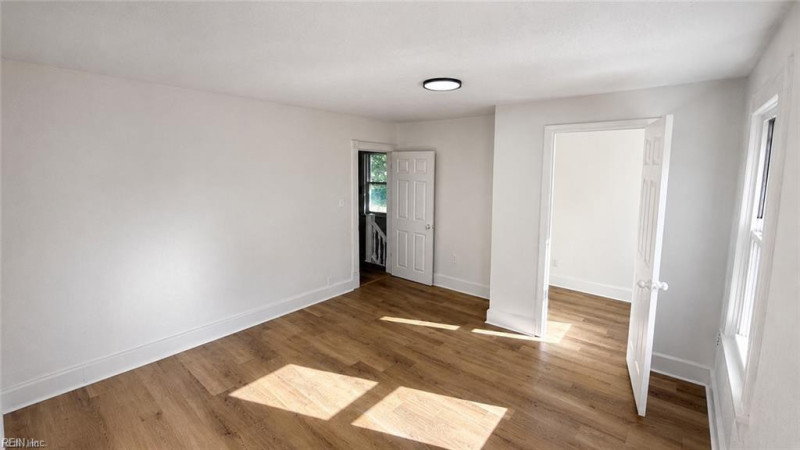 Photo 7 of 18 residential for sale in Norfolk virginia