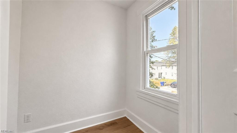 Photo 8 of 18 residential for sale in Norfolk virginia