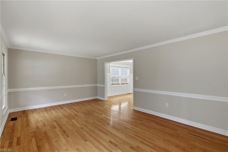 Photo 10 of 50 residential for sale in York County virginia