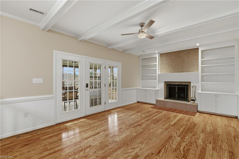 Photo 22 of 50 residential for sale in York County virginia