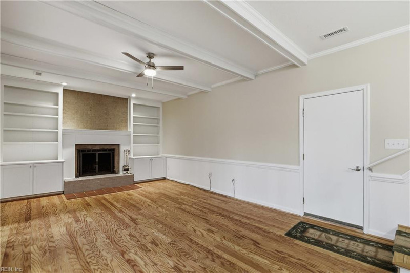 Photo 23 of 50 residential for sale in York County virginia