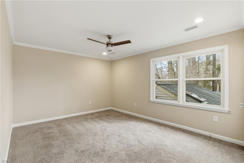 Photo 40 of 50 residential for sale in York County virginia