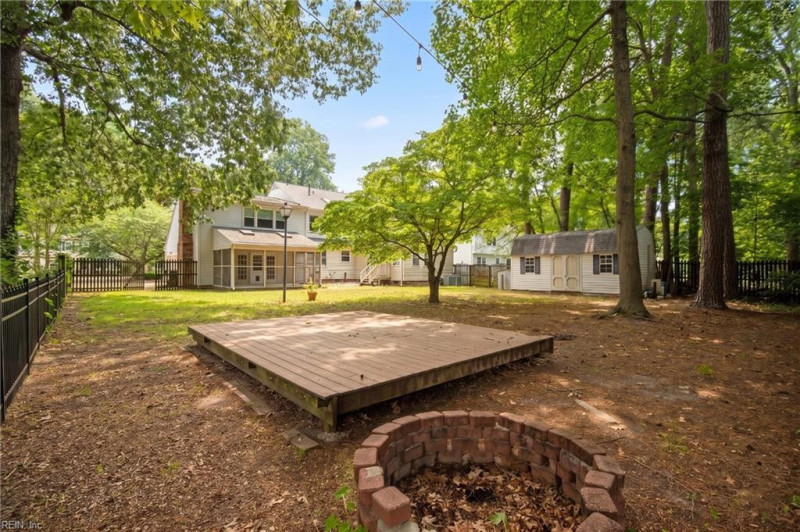 Photo 49 of 50 residential for sale in York County virginia