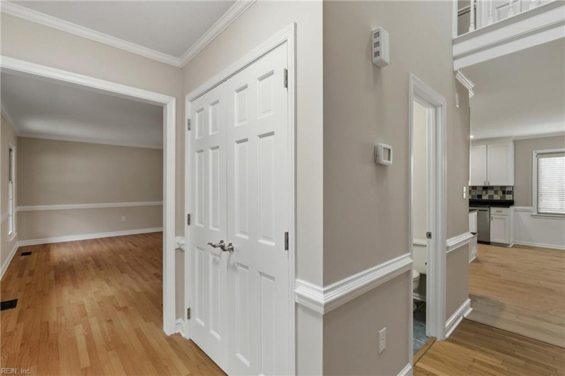 Photo 8 of 50 residential for sale in York County virginia