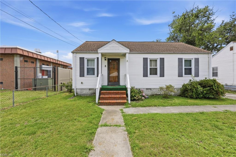 Photo 1 of 26 residential for sale in Hampton virginia