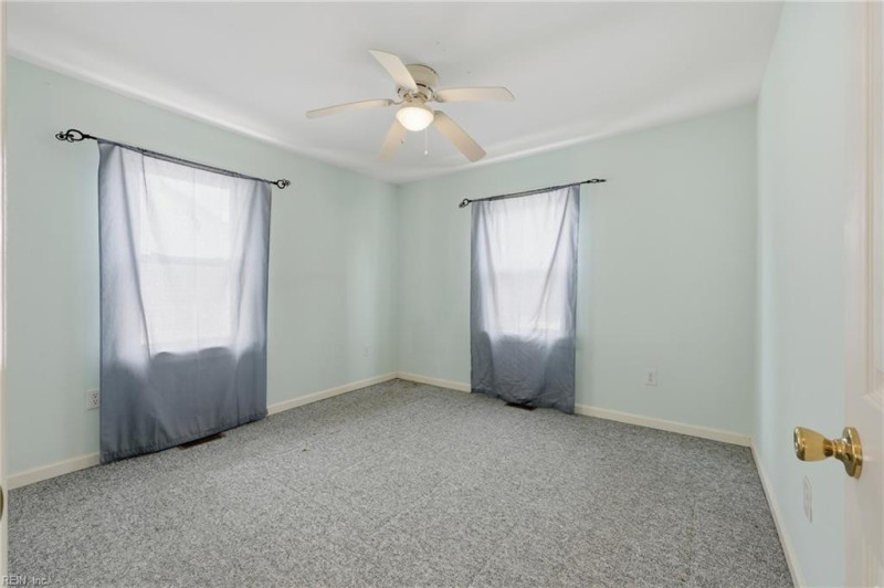 Photo 15 of 26 residential for sale in Hampton virginia