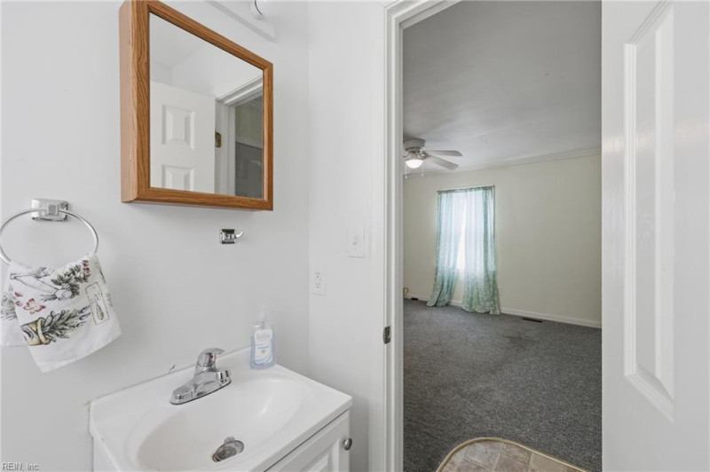Photo 18 of 26 residential for sale in Hampton virginia