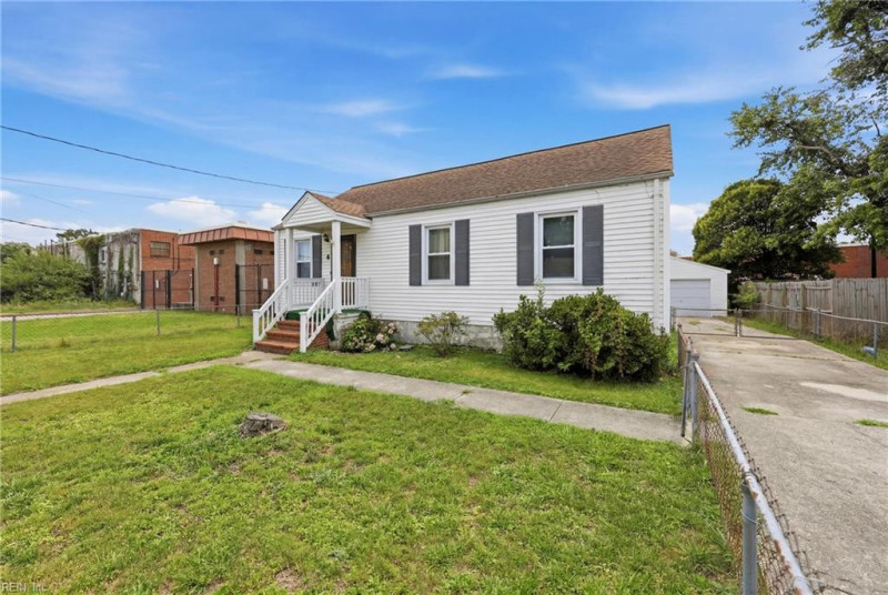 Photo 2 of 26 residential for sale in Hampton virginia