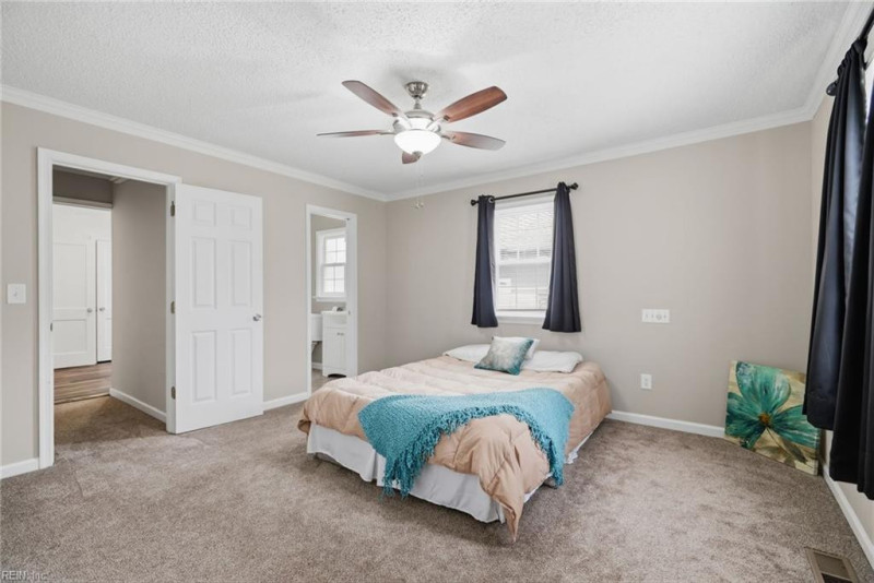 Photo 7 of 22 residential for sale in Chesapeake virginia Photo 7 of 22 residential for sale in Chesapeake virginia