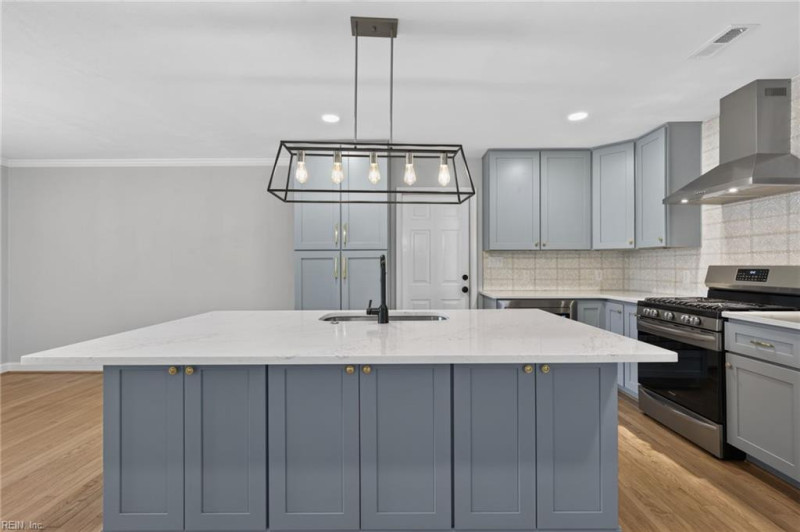 Photo 10 of 35 residential for sale in Virginia Beach virginia