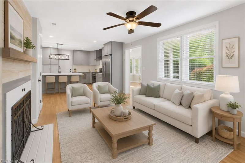 Photo 13 of 35 residential for sale in Virginia Beach virginia