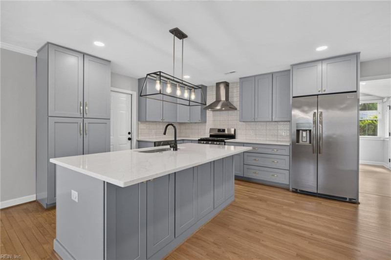 Photo 9 of 35 residential for sale in Virginia Beach virginia